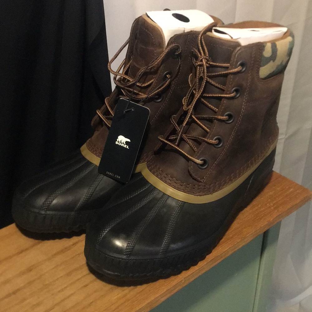 SOREL waterproof camo boots
